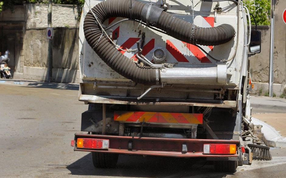 camion assainissement Fleurines